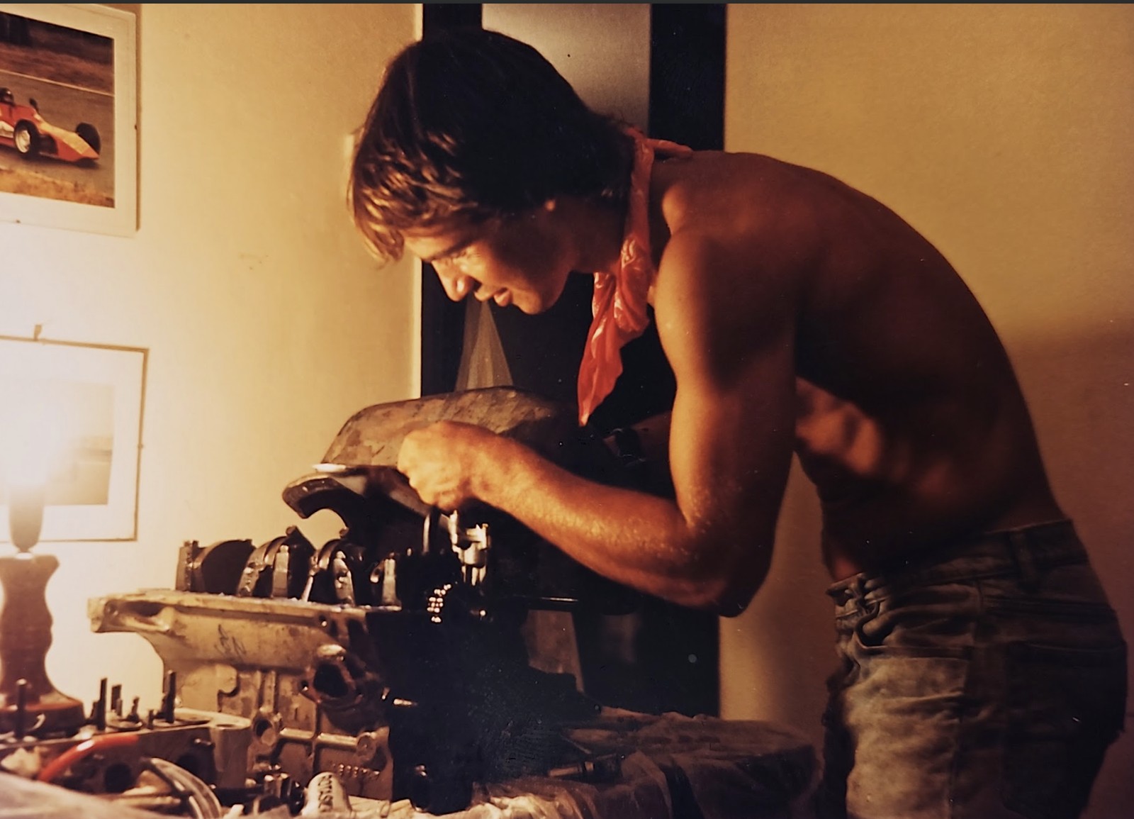 Avi_Bandana_assemble_his_jeep_Engine