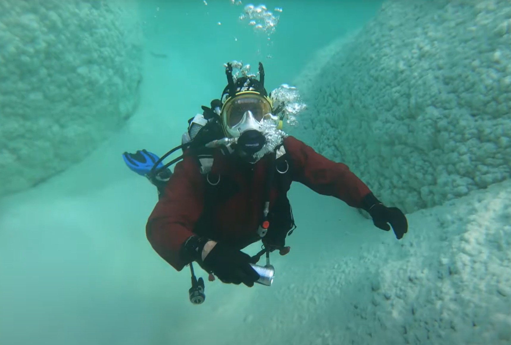 Avi_Bandana_diving_in_the_Dead_sea